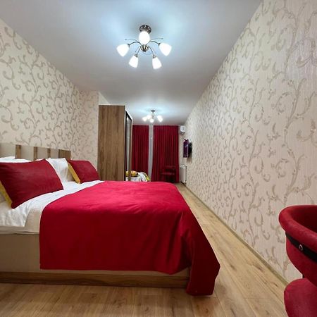 Central Park Apartments In Тбилиси Экстерьер фото