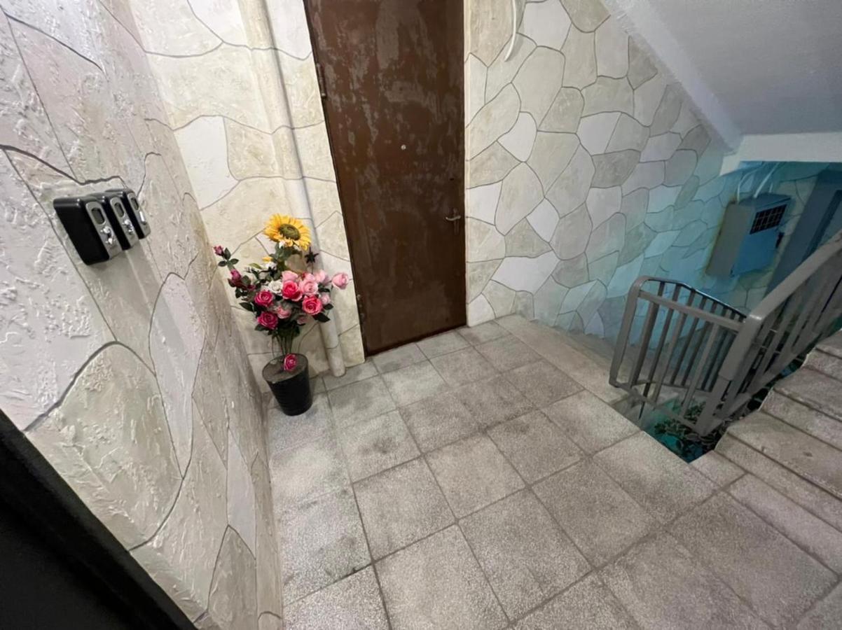 Central Park Apartments In Тбилиси Экстерьер фото