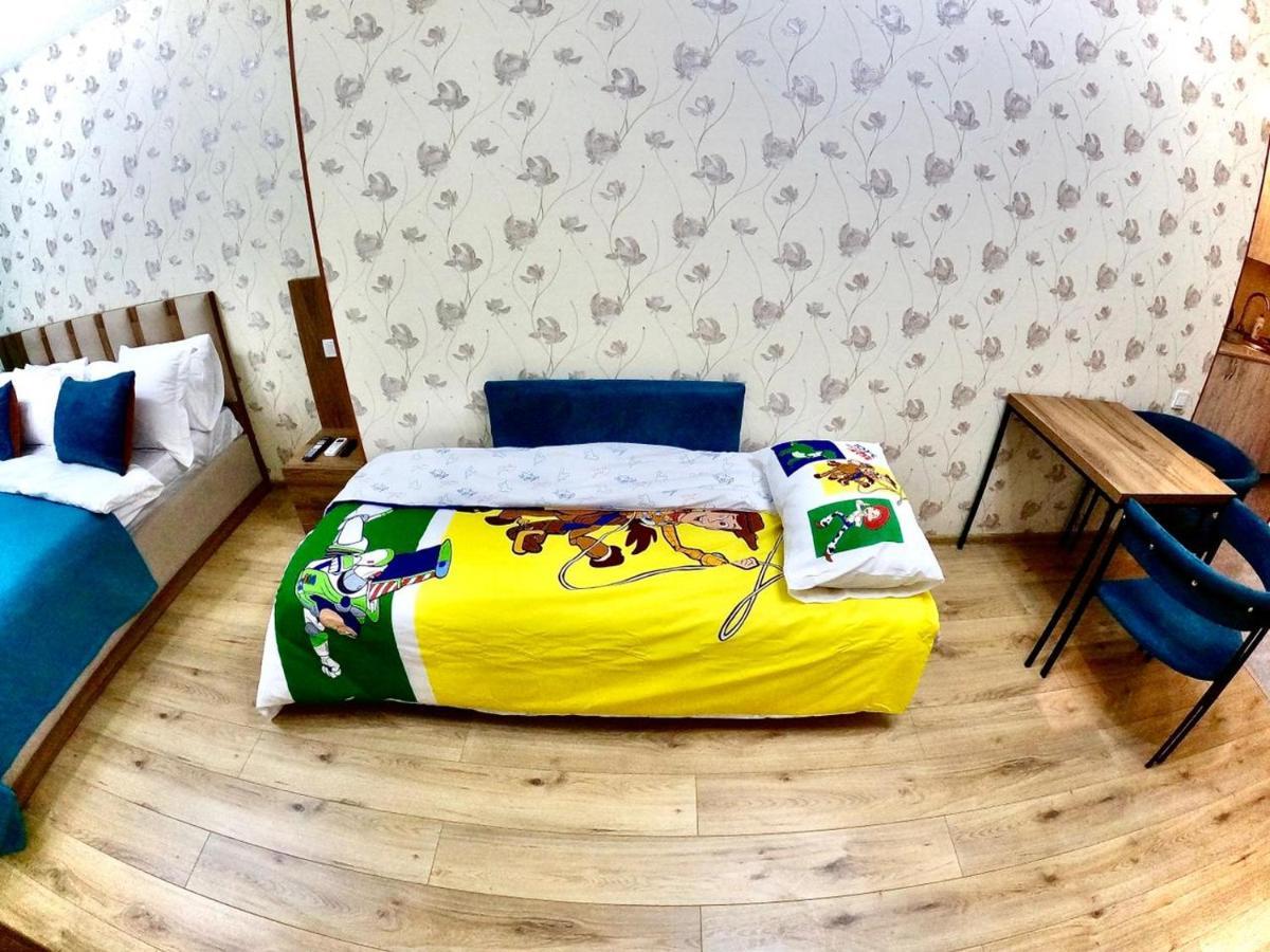 Central Park Apartments In Тбилиси Экстерьер фото